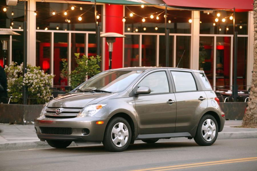  Scion xA 2003 года  (фото 1 из 25)